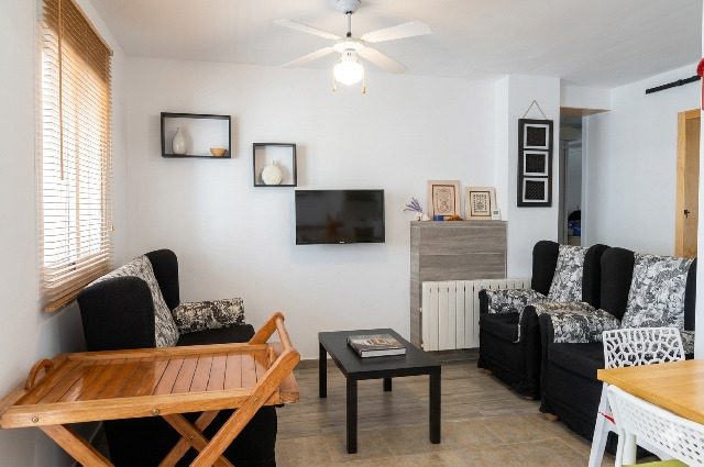 Imagen 2 Inmueble 303484 - Casa Rústica en venta en Casas De Millán / Casas de Millán