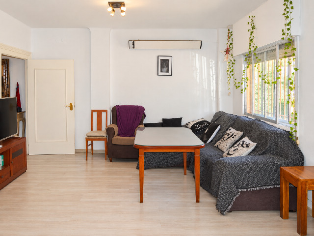 Imagen 2 Inmueble 303640 - Piso en venta en Cáceres / Zona de Moctezuma