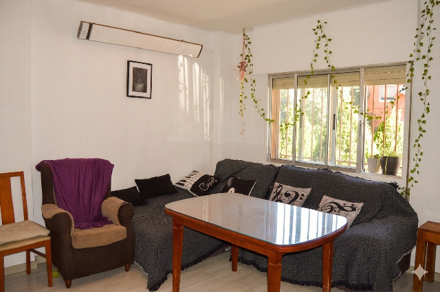 Imagen 2 Inmueble 303640 - Piso en venta en Cáceres / Zona de Moctezuma