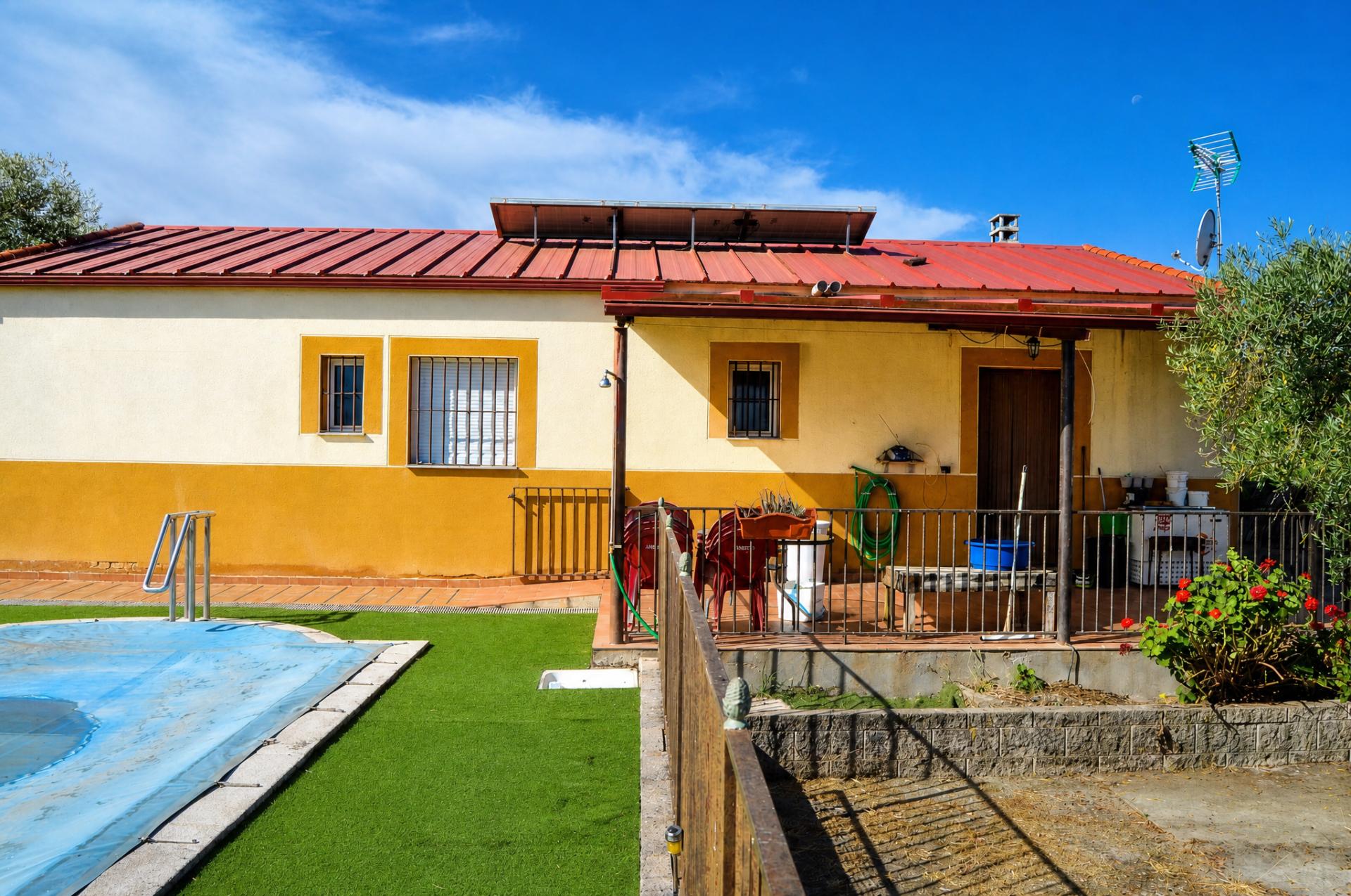 Imagen 15 Casa Rústica en venta en Alcuéscar / Piscina de Alcuescar