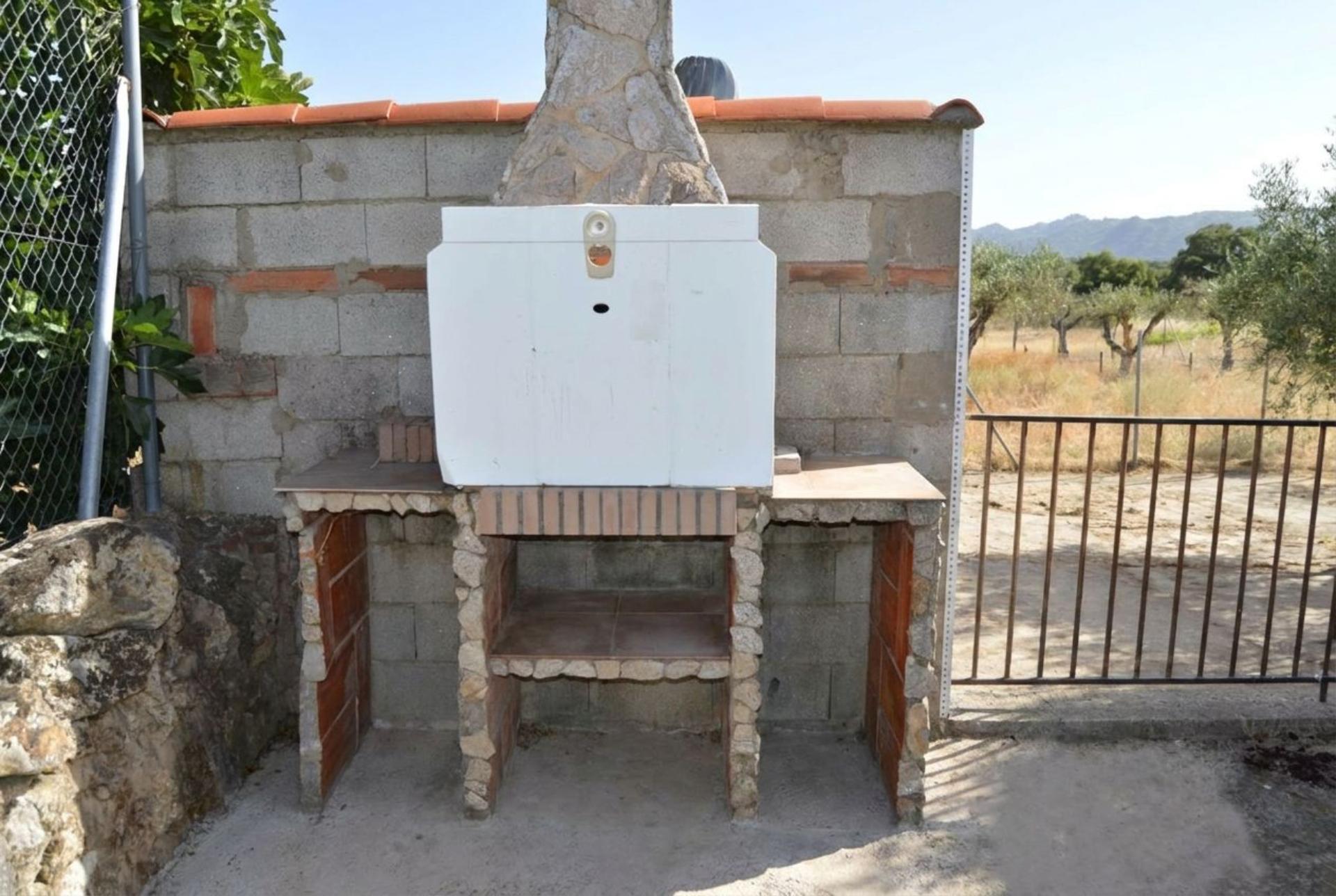 Imagen 31 Casa Rústica en venta en Alcuéscar / Piscina de Alcuescar