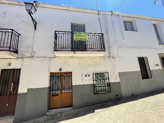 Imagen 13 Inmueble 303781 - Casa Adosada en venta en Montánchez / Entrada de Montanchez