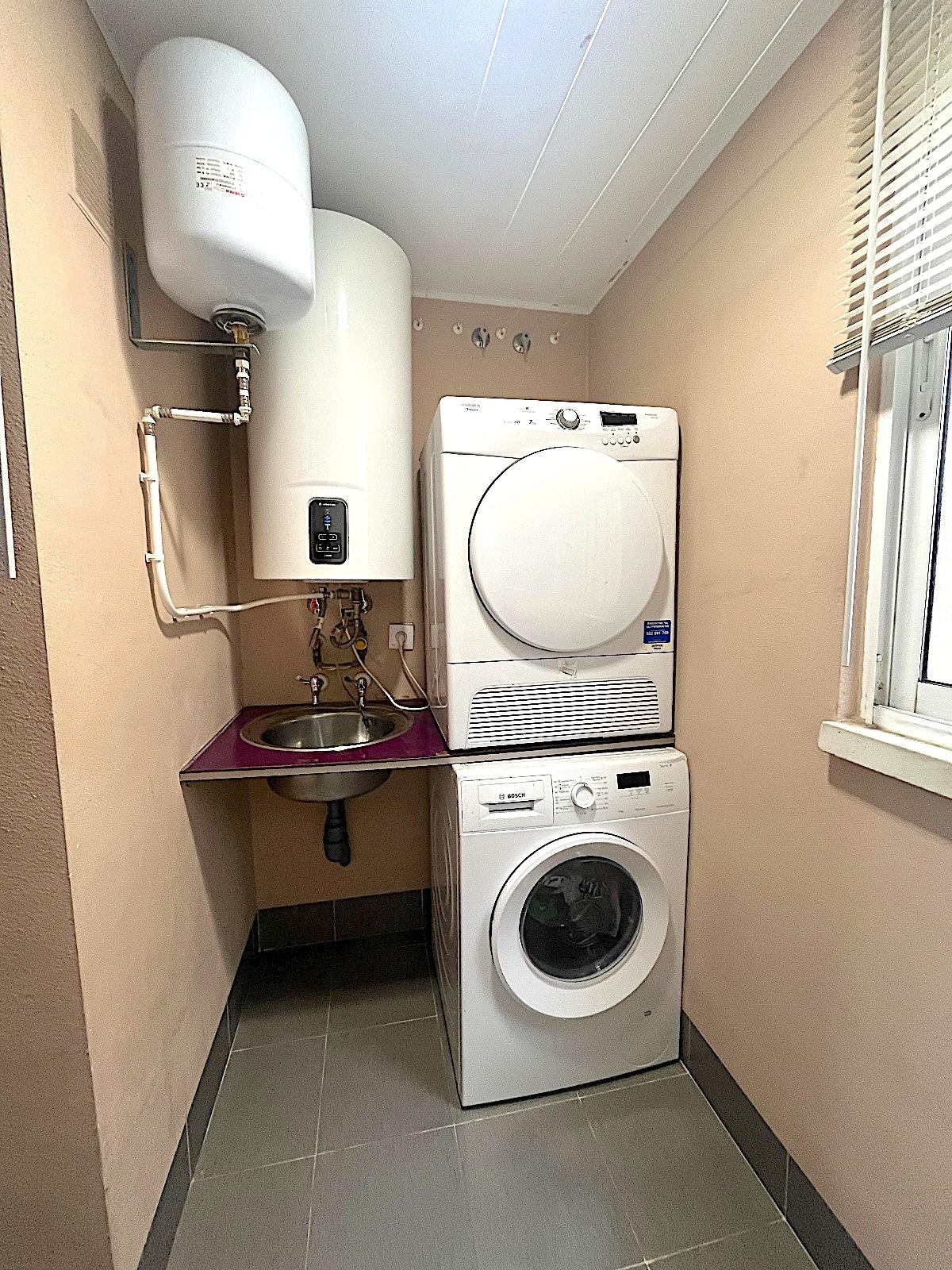 Imagen 10 Piso en venta en Cáceres / Zona de Junquillo