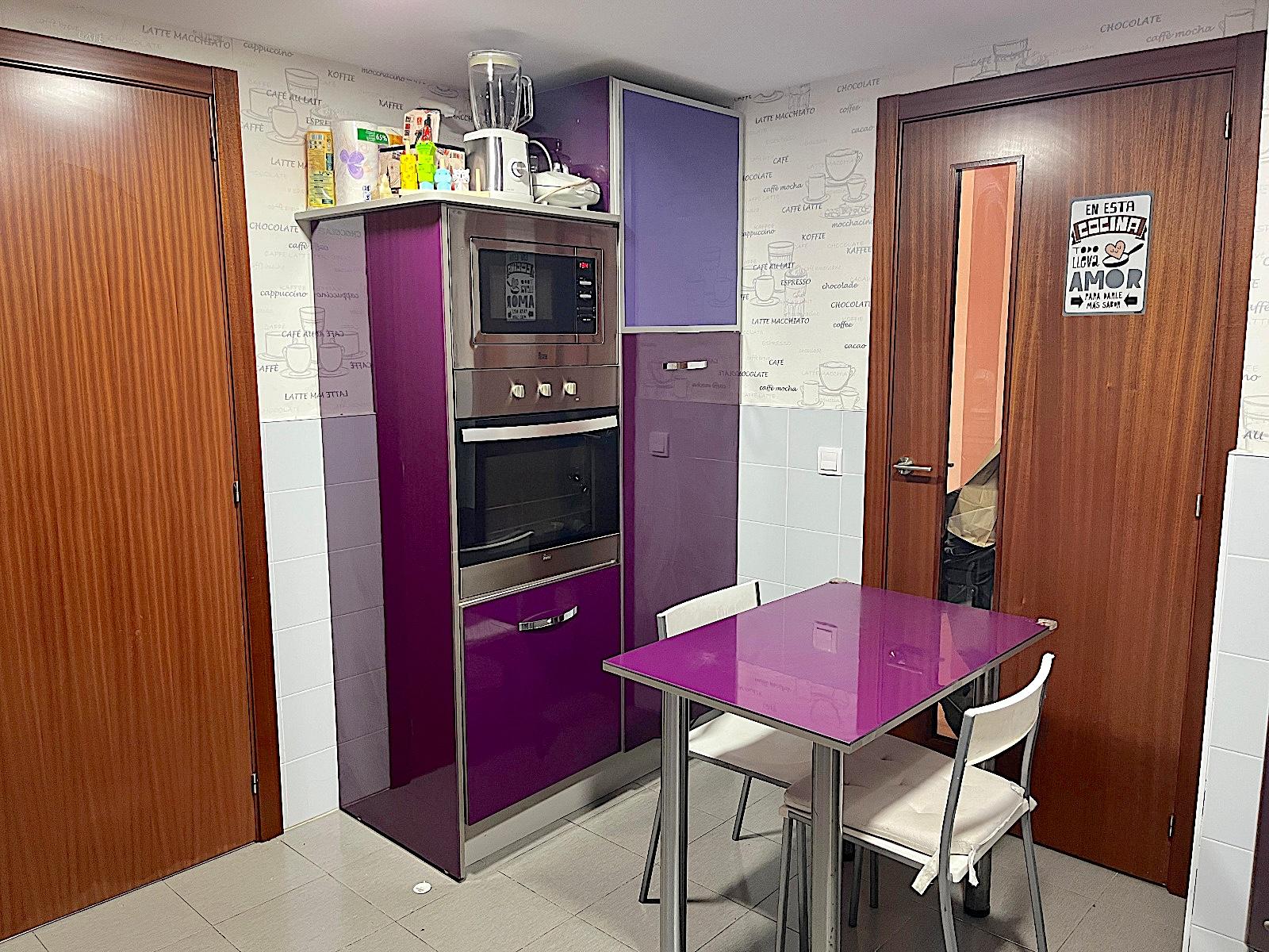 Imagen 2 Piso en venta en Cáceres / Zona de Junquillo