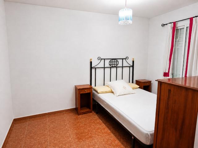 Imagen 1 Inmueble 304375 - Piso en venta en Cáceres / Zona de Llopis (Zona instituto Tellez)