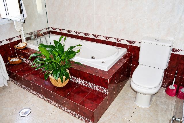 Imagen 30 Inmueble 304787 - Casa en venta en Malpartida De Cáceres / Urbanización Las Arenas 