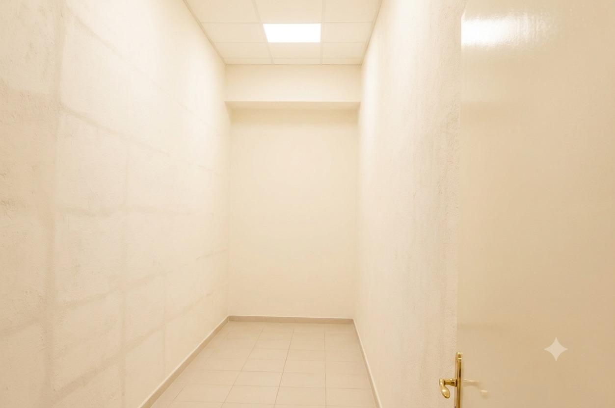 Imagen 12 Oficina Comercial en venta en Cáceres / Zona de Múltiples