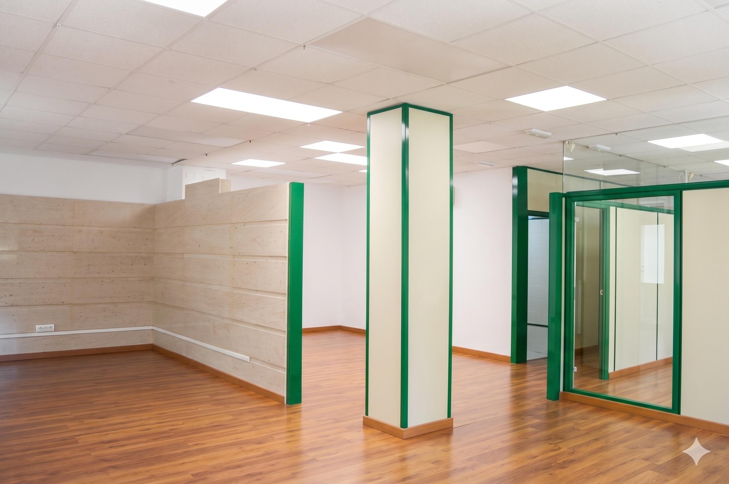 Imagen 2 Oficina Comercial en venta en Cáceres / Zona de Múltiples