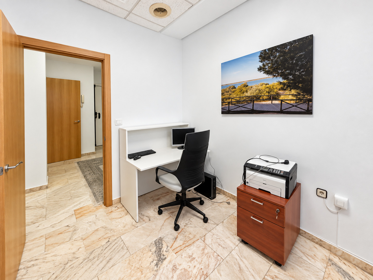Imagen 6 Oficina Comercial en alquiler en Cáceres / Centro De Cáceres