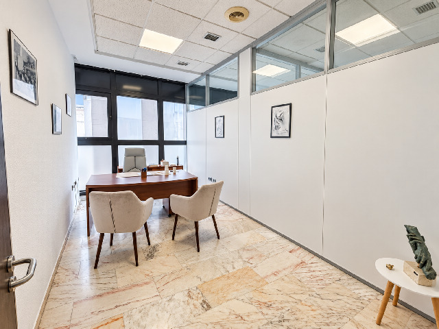 Imagen 2 Inmueble 306320 - Oficina Comercial en alquiler en Cáceres / Centro De Cáceres