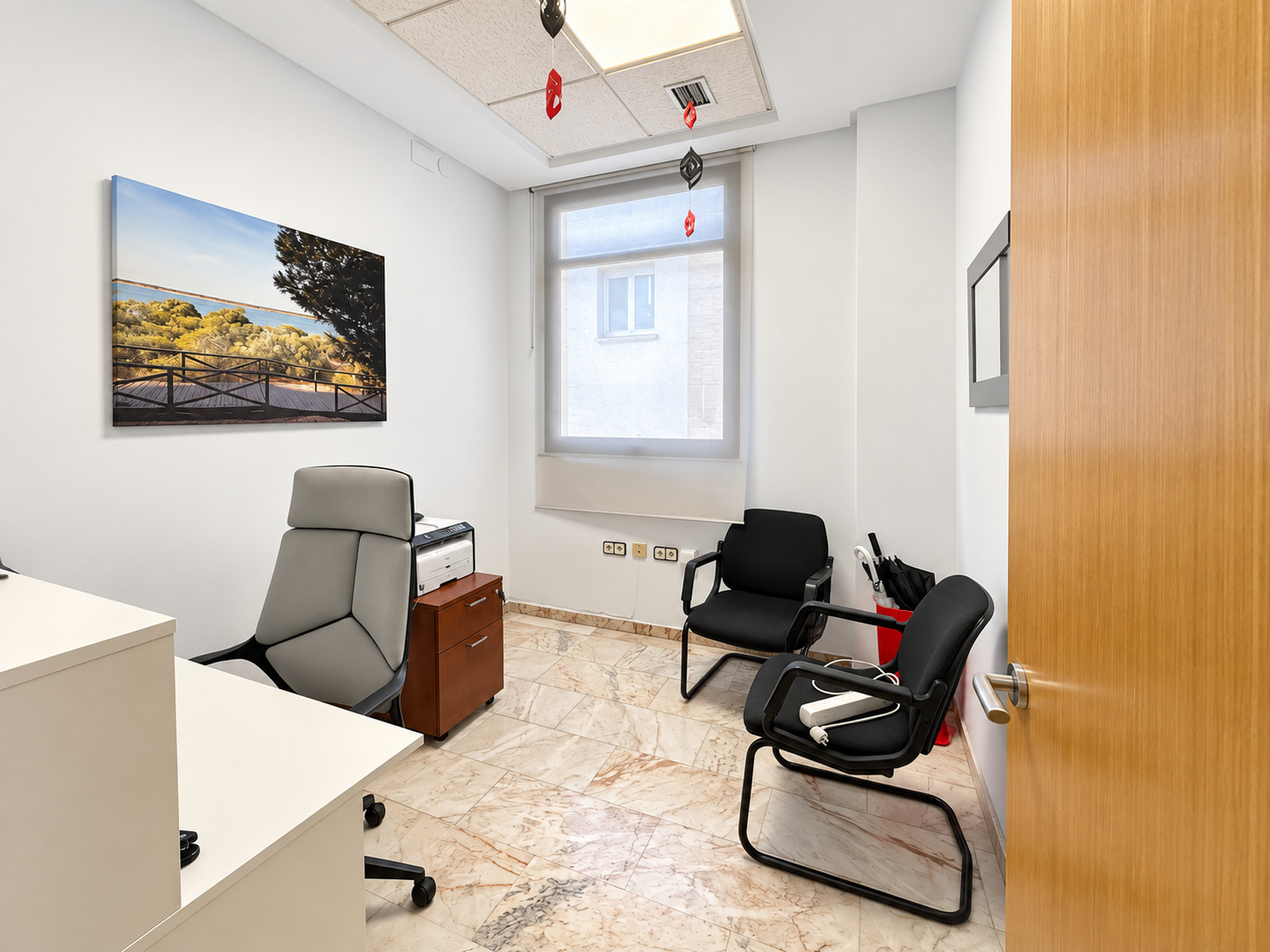 Imagen 5 Oficina Comercial en alquiler en Cáceres / Centro De Cáceres