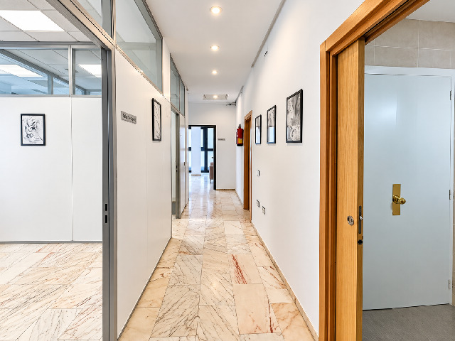 Imagen 3 Inmueble 306320 - Oficina Comercial en alquiler en Cáceres / Centro De Cáceres