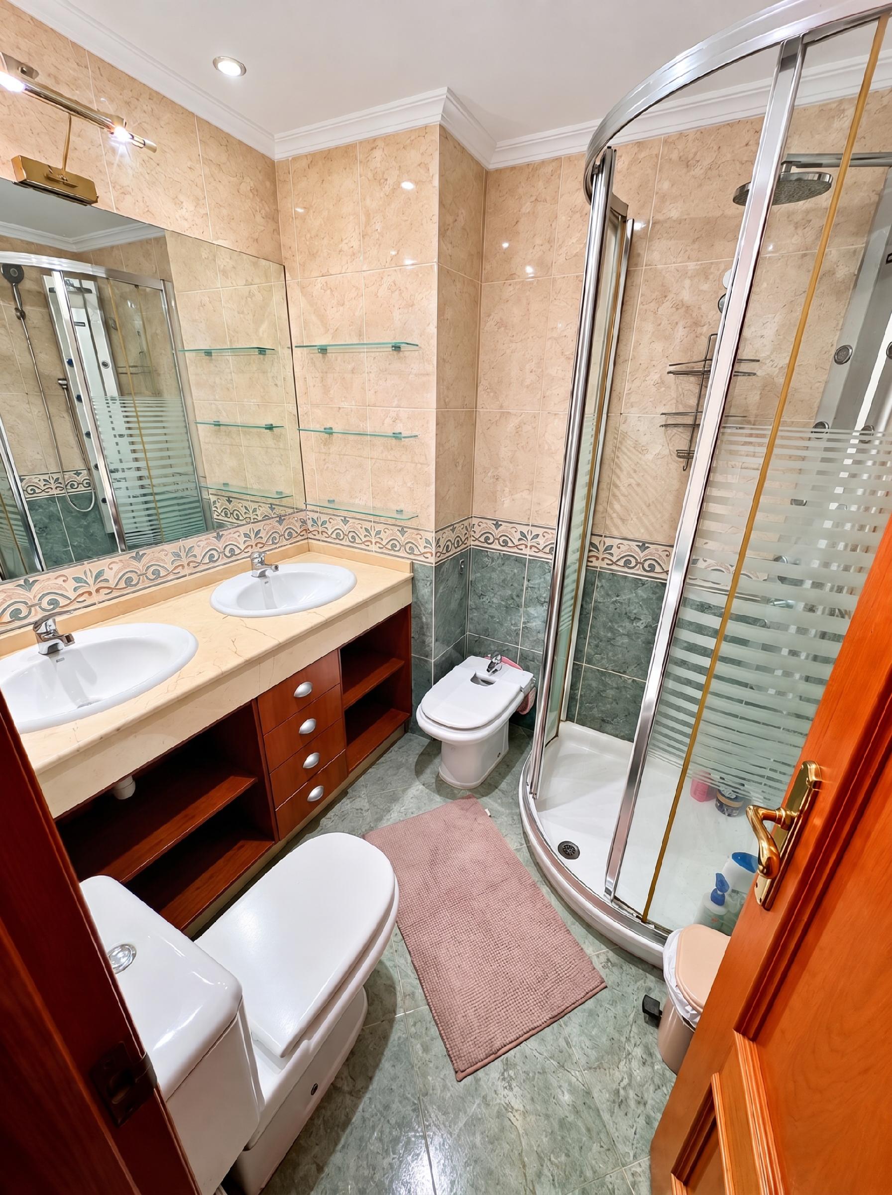 Imagen 7 Piso en venta en Cáceres / Residencial R66