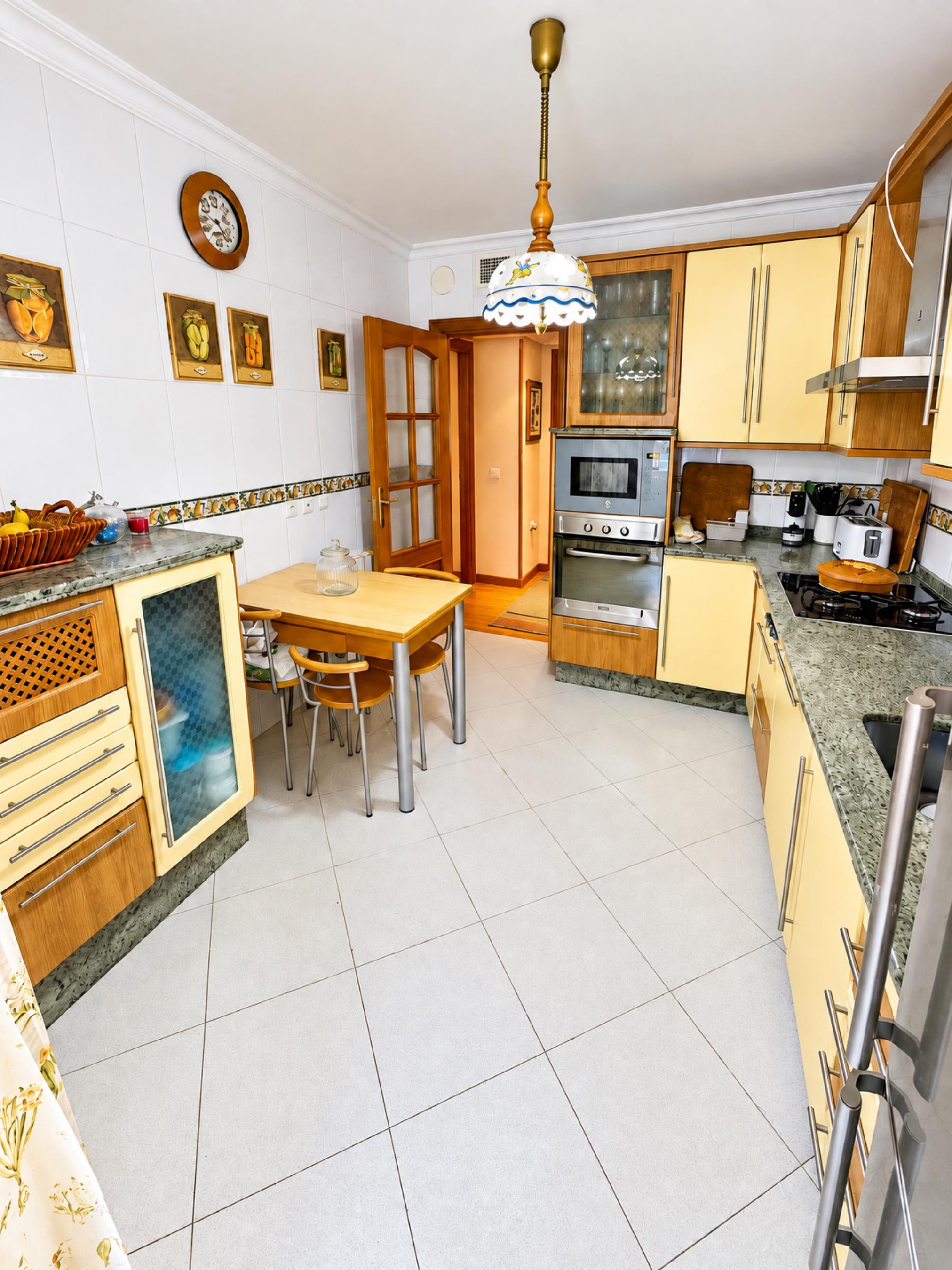 Imagen 2 Piso en venta en Cáceres / Residencial R66