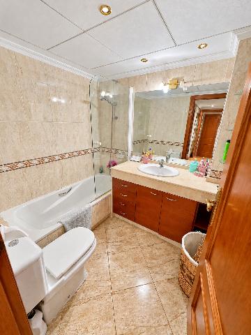 Imagen 10 Inmueble 306440 - Piso en venta en Cáceres / Residencial R66