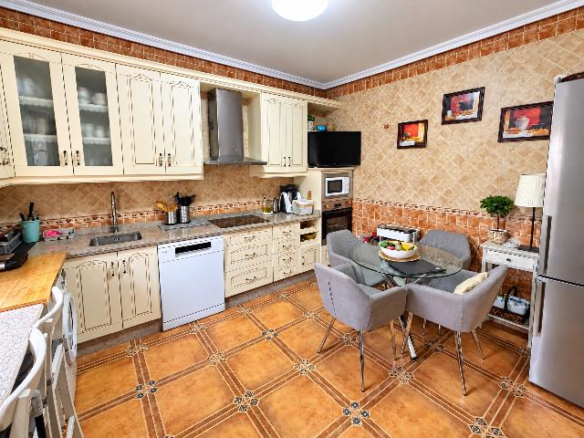Imagen 8 Inmueble 306441 - Casa en venta en Torre De Santa María / Torre De Santa María