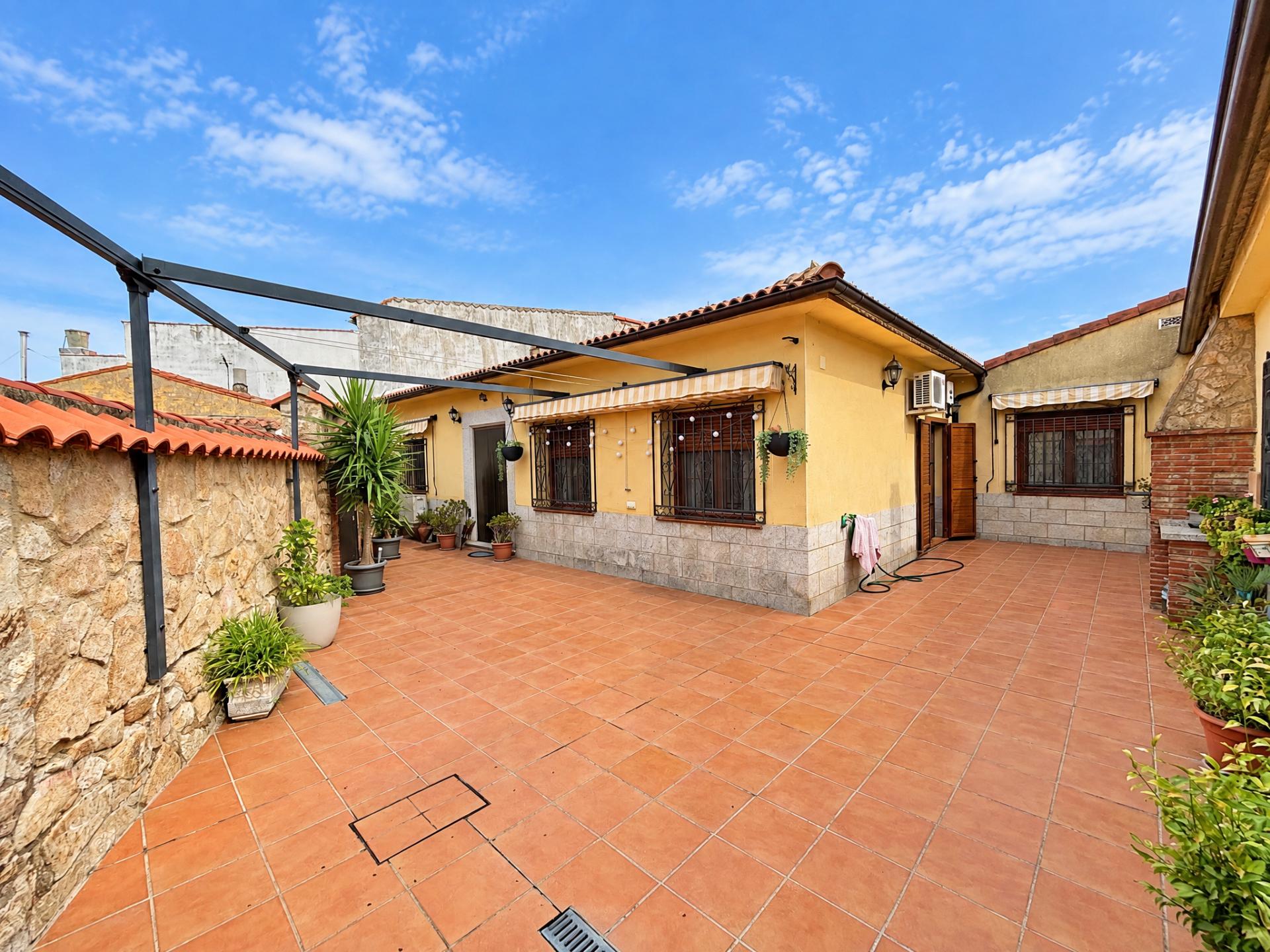 Imagen 14 Casa en venta en Torre De Santa María / Torre De Santa María