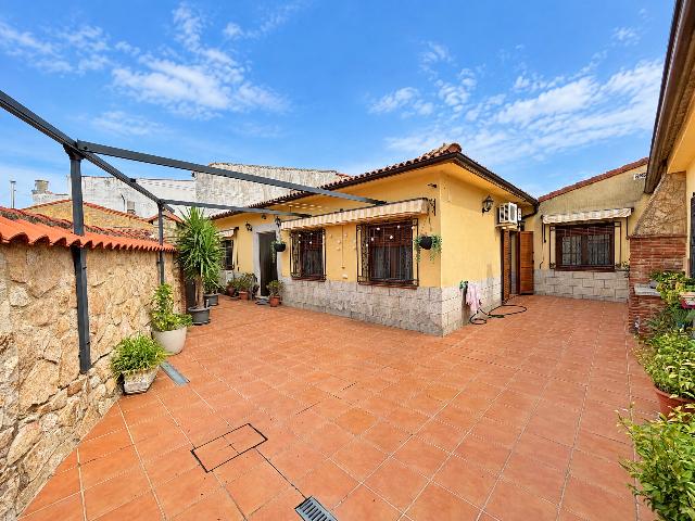 Imagen 14 Inmueble 306441 - Casa en venta en Torre De Santa María / Torre De Santa María