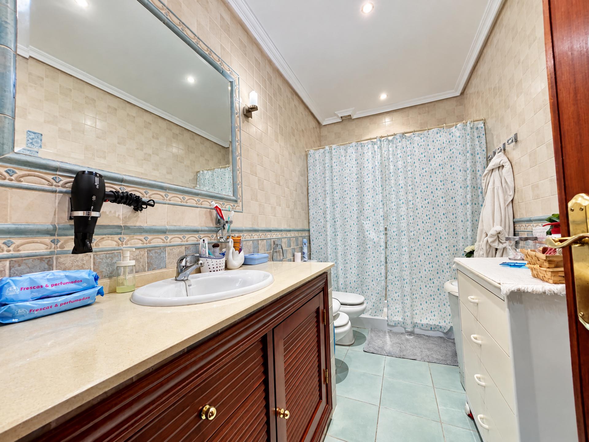 Imagen 17 Casa en venta en Torre De Santa María / Torre De Santa María