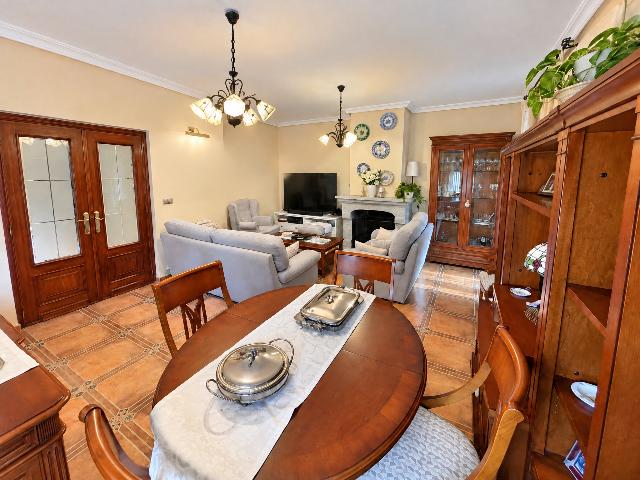 Imagen 18 Inmueble 306441 - Casa en venta en Torre De Santa María / Torre De Santa María