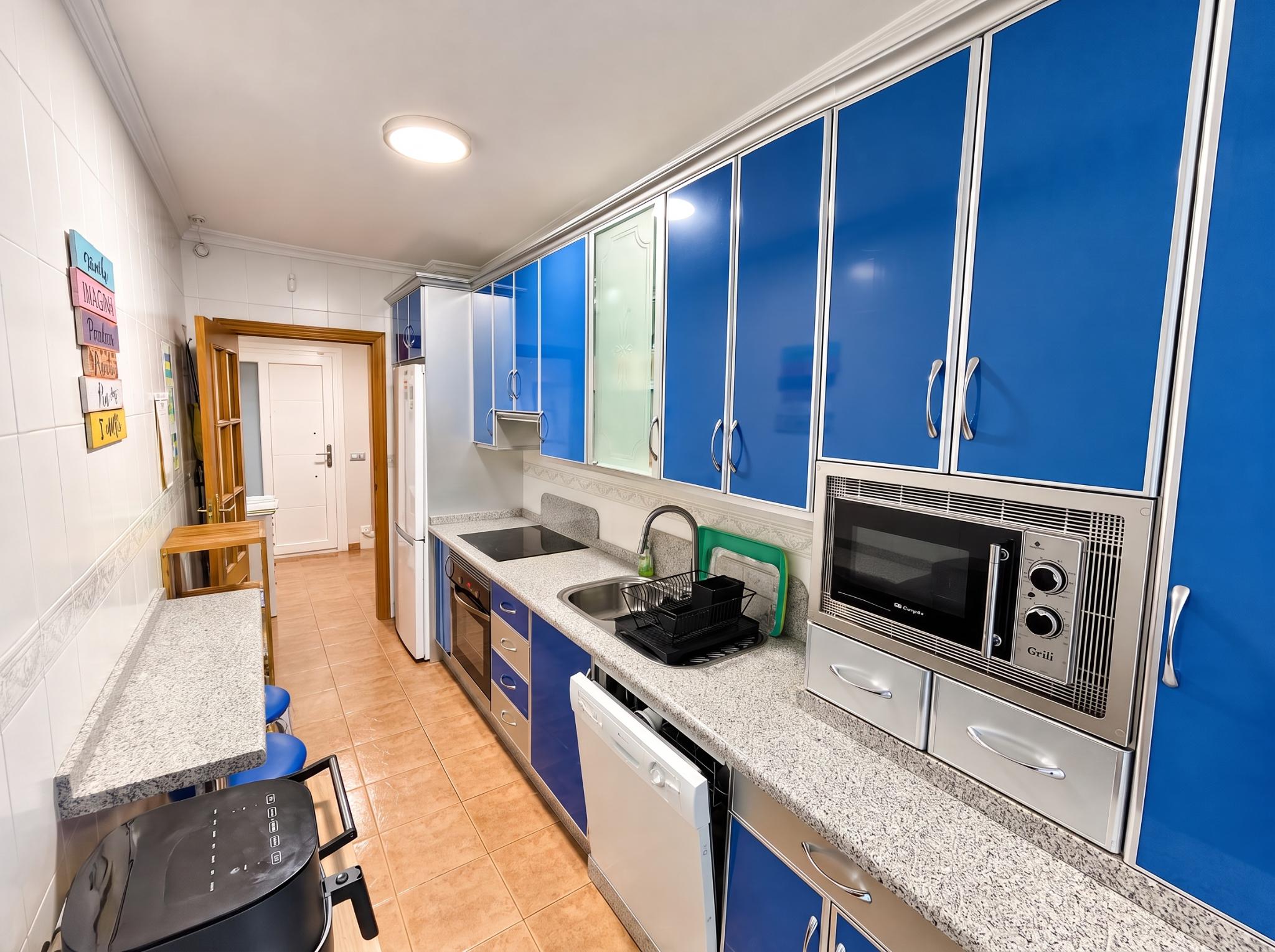 Imagen 3 Casa Adosada en venta en Cáceres / Zona residencial Gredos