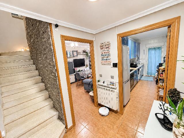 Imagen 2 Inmueble 306711 - Casa Adosada en venta en Cáceres / Zona residencial Gredos