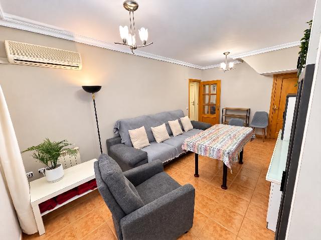Imagen 1 Inmueble 306711 - Casa Adosada en venta en Cáceres / Zona residencial Gredos