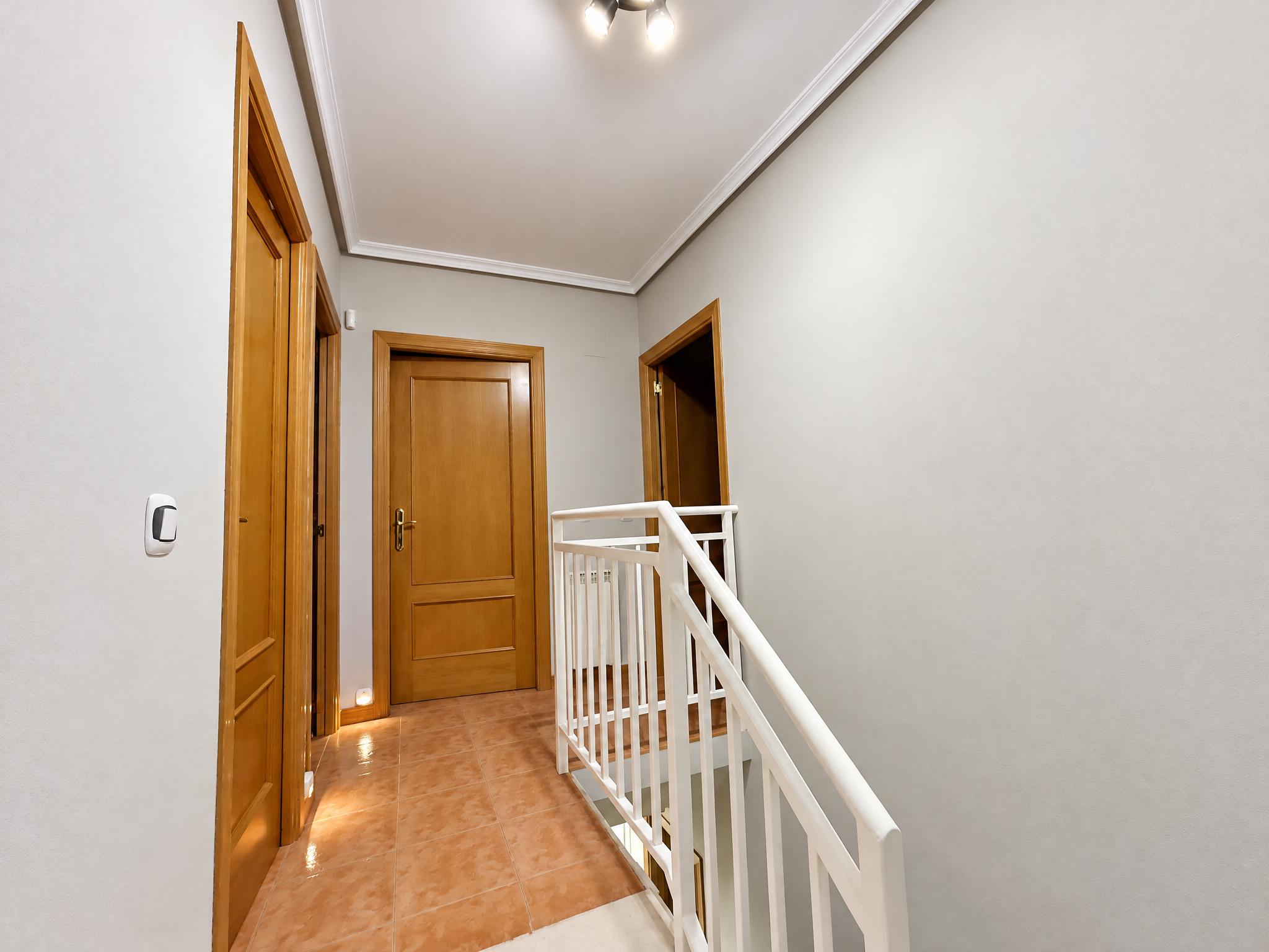 Imagen 22 Casa Adosada en venta en Cáceres / Zona residencial Gredos