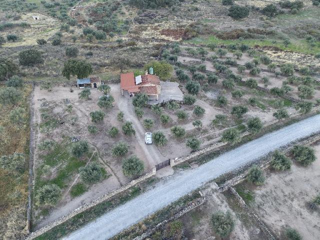 Imagen 2 Inmueble 306962 - Casa en venta en Torre De Santa María / Torre De Santa María