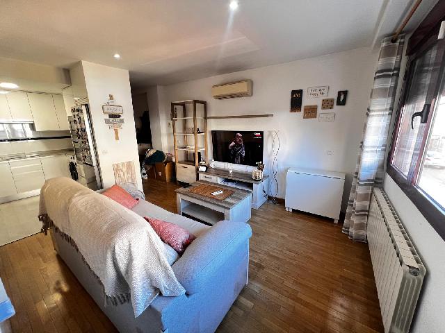 Imagen 1 Inmueble 300155 - Piso en alquiler en Azuqueca De Henares / A 2 minutos de Parque la Ermita