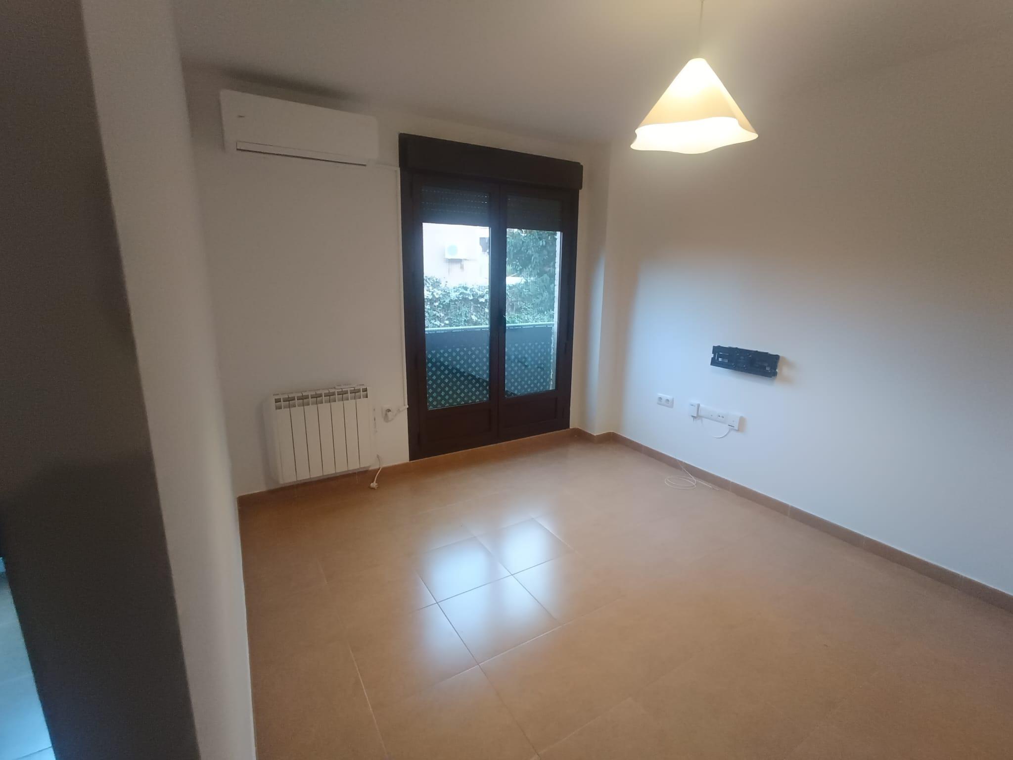 Imagen 7 Piso en venta en Villanueva De La Torre / A 2 minutos de la iglesia 