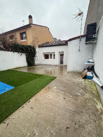 Imagen 15 Inmueble 300481 - Casa Adosada en venta en Guadalajara / A 2 minutos de la iglesia San Gines 