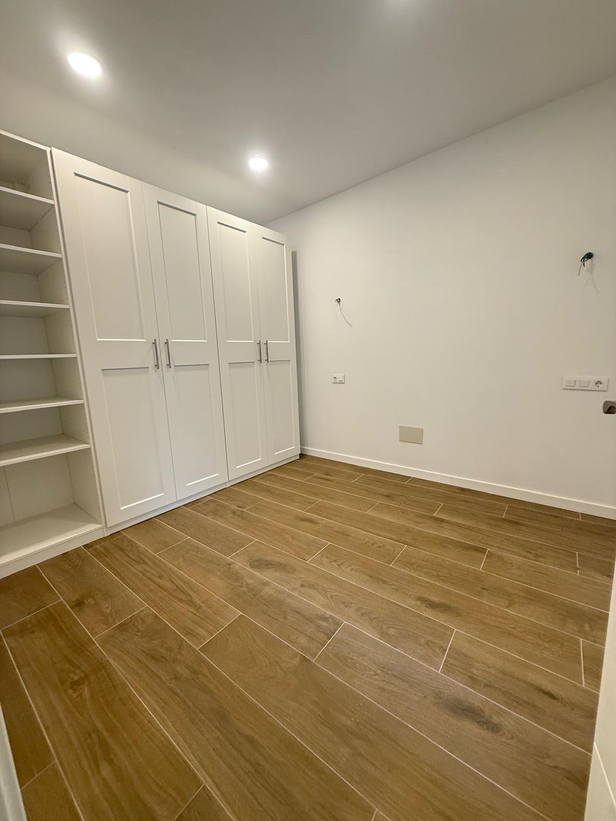 Imagen 11 Casa Adosada en venta en Guadalajara / A 2 minutos de la iglesia San Gines 