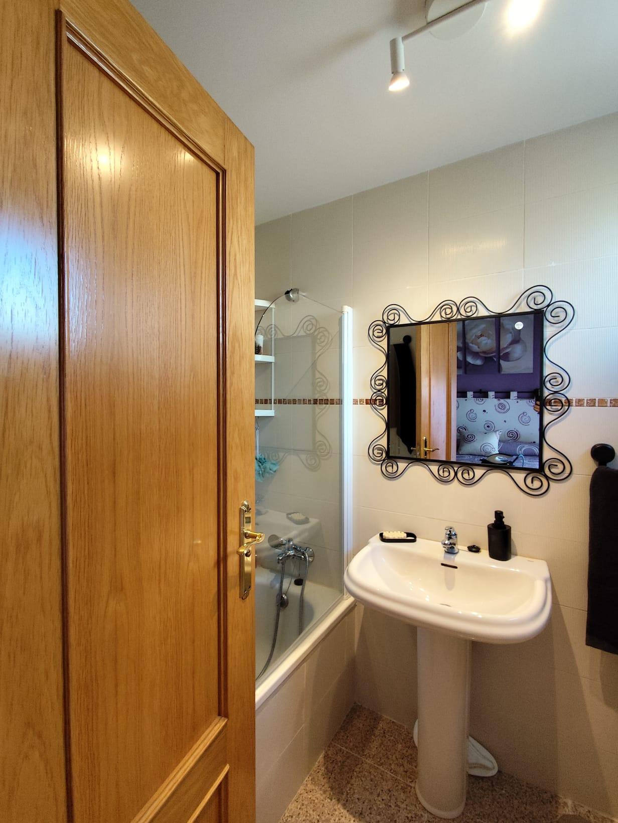 Imagen 15 Piso en venta en Azuqueca De Henares / A 2 minutos del Parque de los Almendros