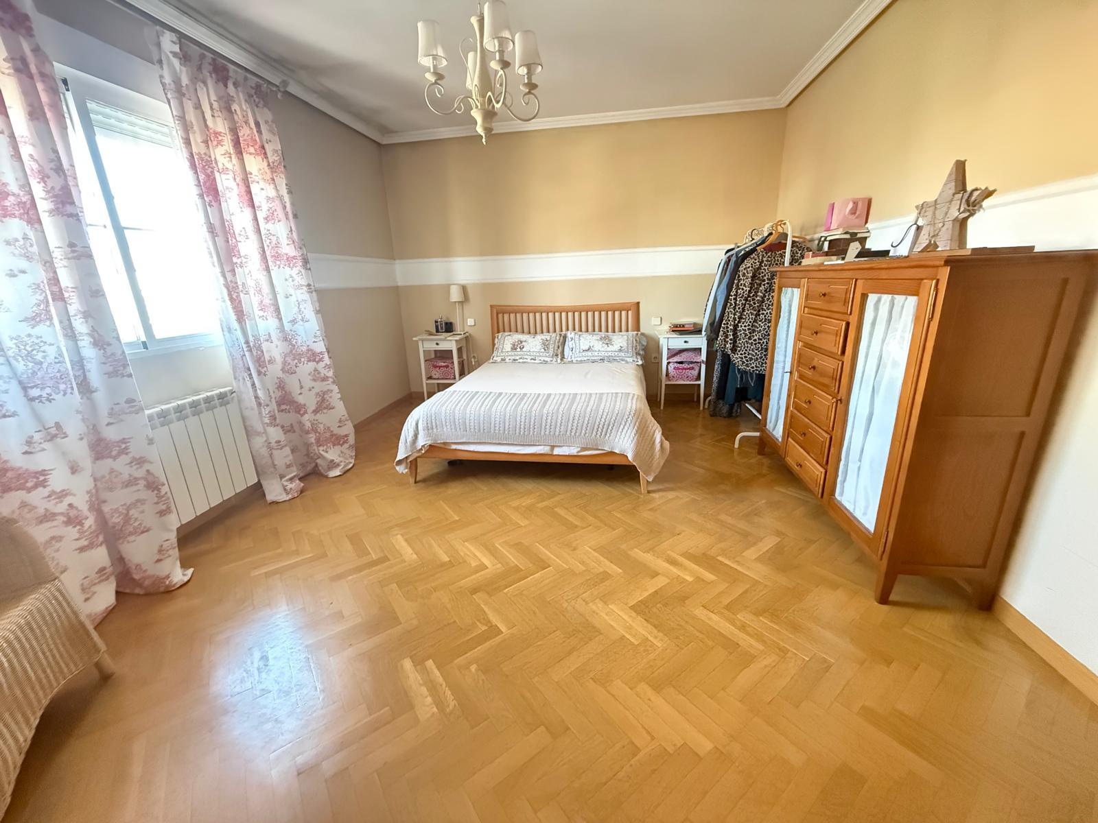 Imagen 17 Casa en venta en Azuqueca De Henares / A 3 minutos del parque del norte 