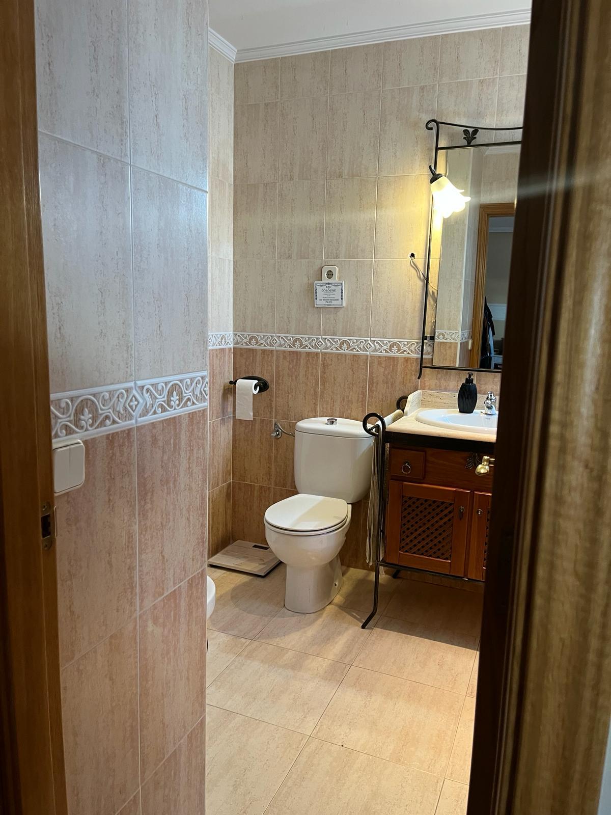 Imagen 10 Casa en venta en Azuqueca De Henares / A 3 minutos del parque del norte 