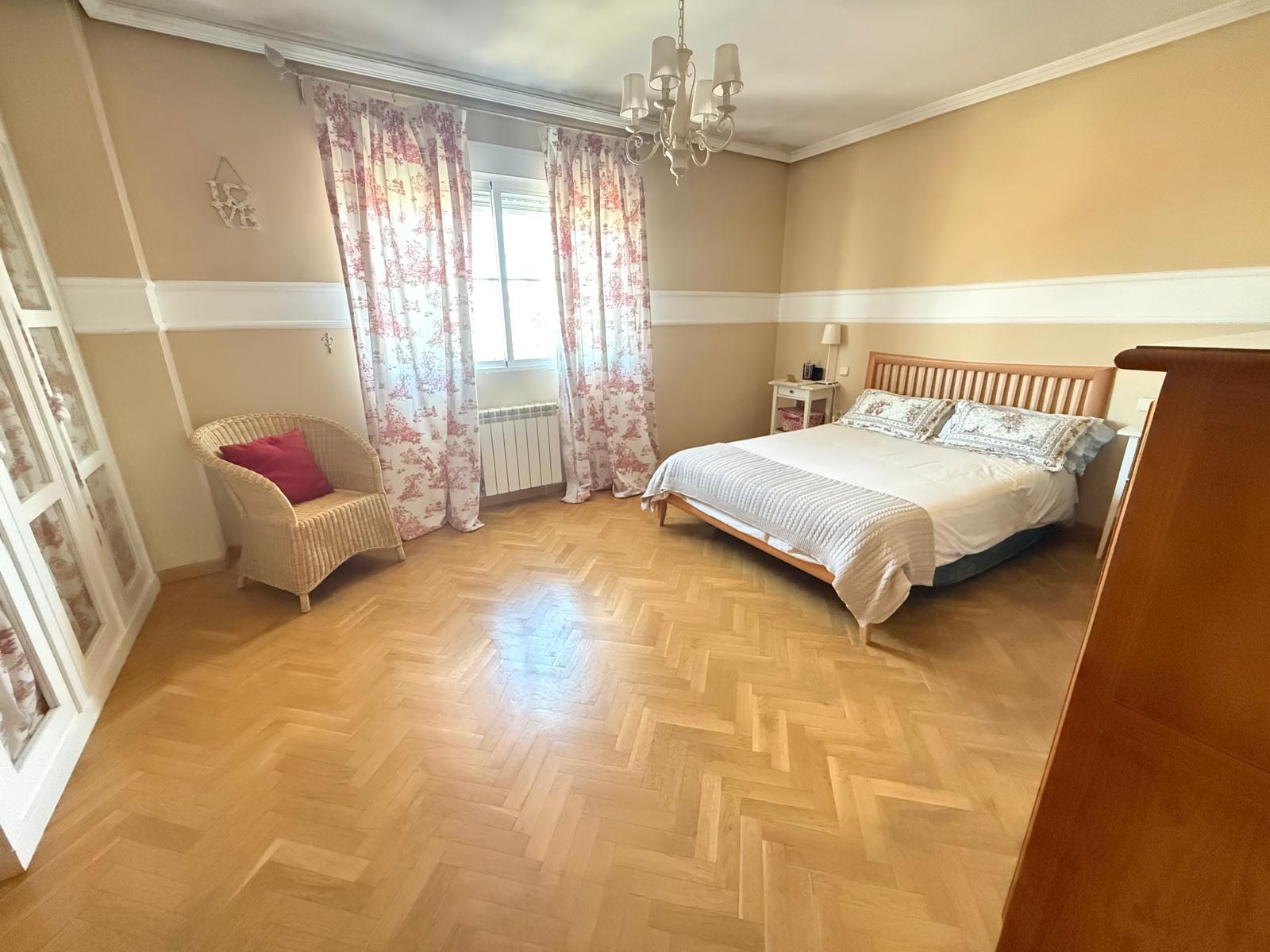 Imagen 18 Casa en venta en Azuqueca De Henares / A 3 minutos del parque del norte 