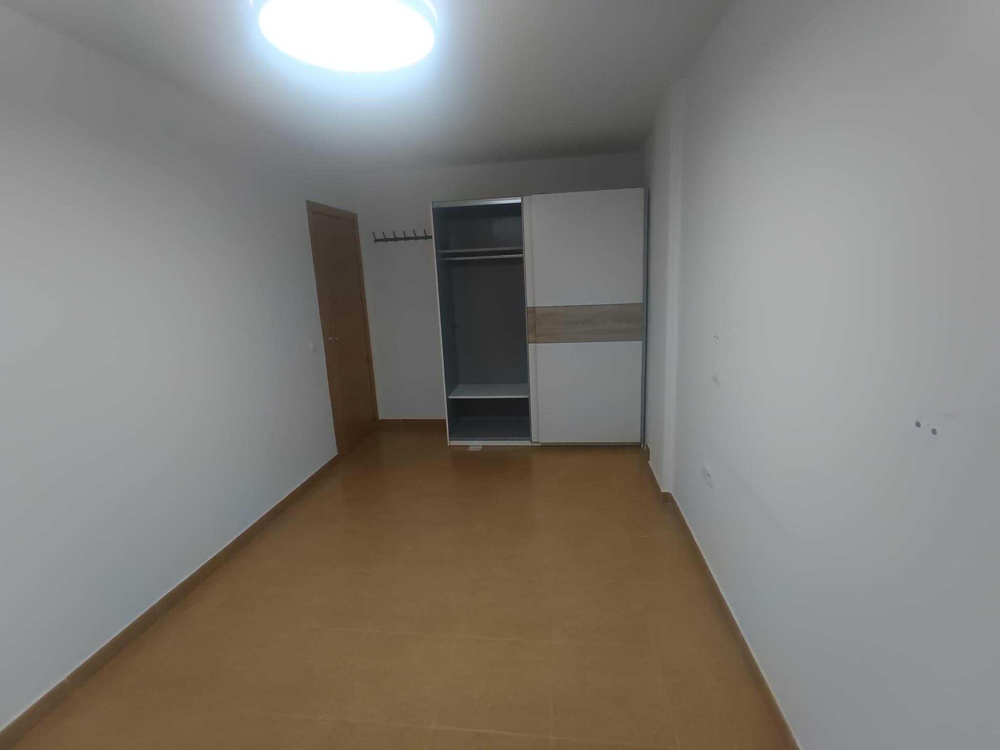Imagen 3 Piso en venta en Azuqueca De Henares / A 2 minutos de la Renfe