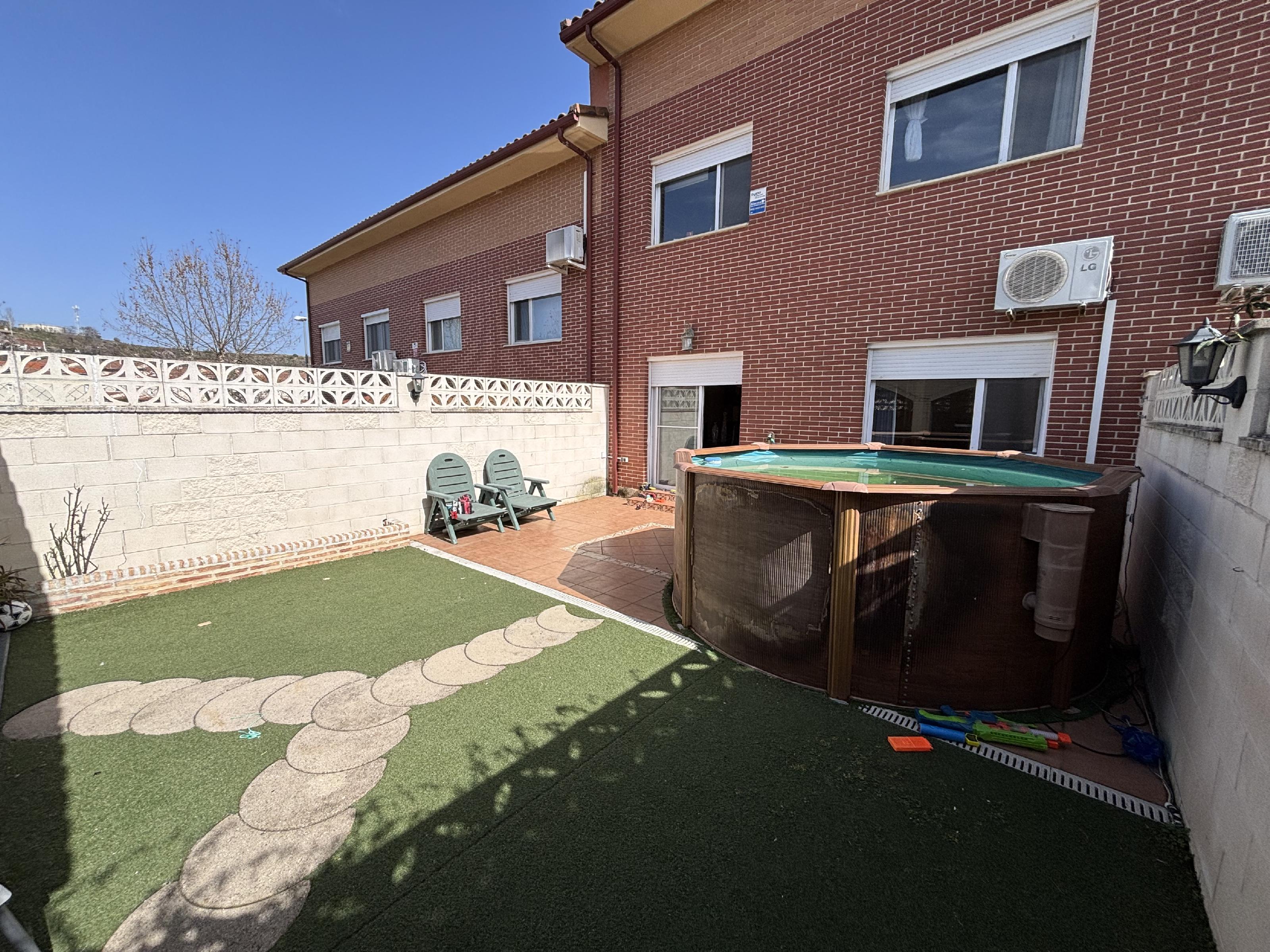 Imagen 15 Casa en venta en Tórtola De Henares / A 2 minutos del centro del pueblo