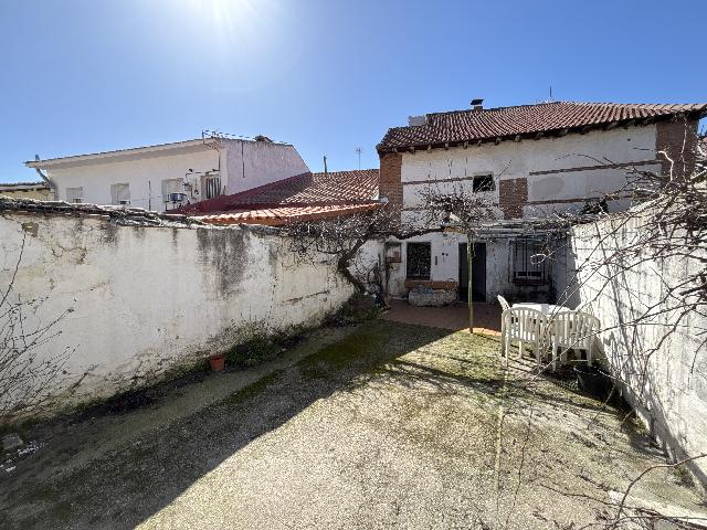 Imagen 1 Inmueble 301038 - Casa en venta en Casar (El) / Junto a Plaza Mayor