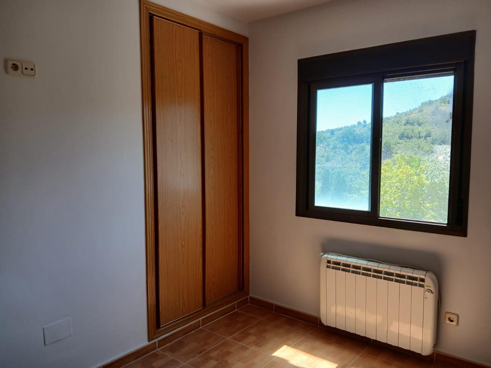 Imagen 8 Casa Adosada en venta en Budia / A 40 minutos de Guadalajara