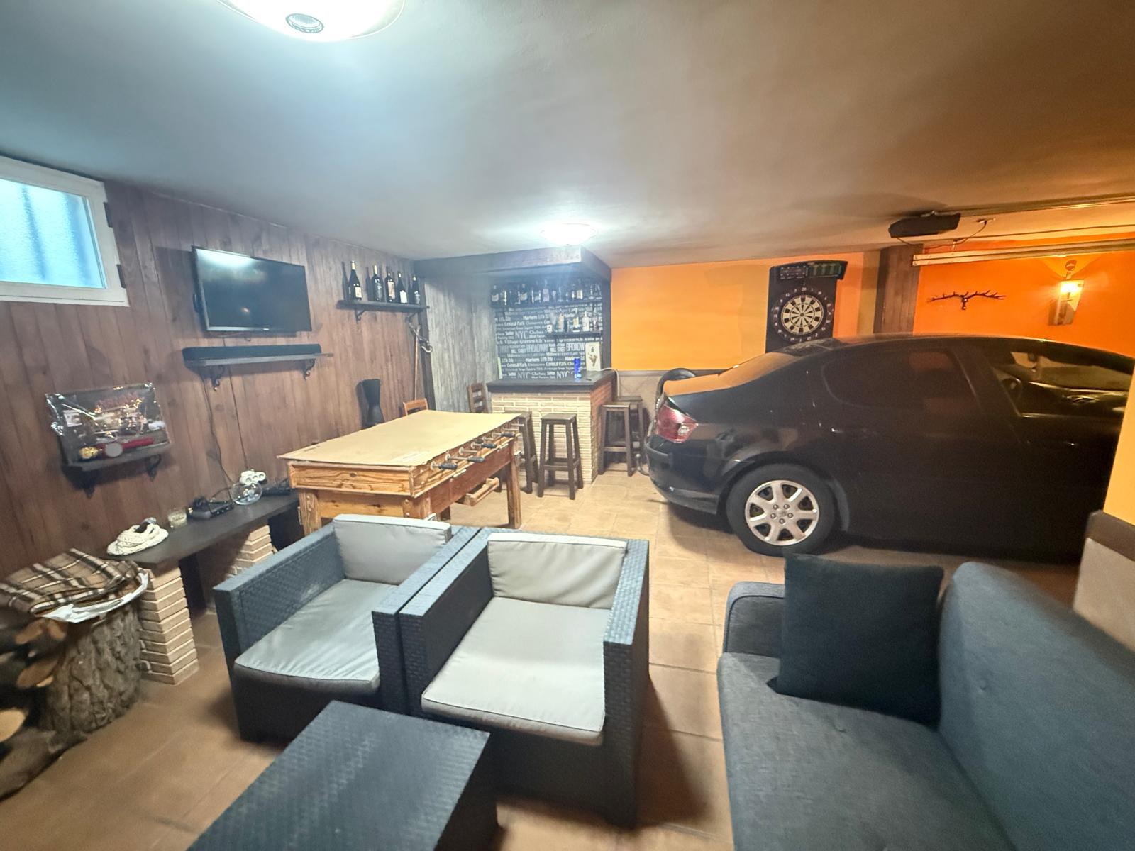 Imagen 28 Casa Adosada en venta en Azuqueca De Henares / A 5 minutos del centro de Azuqueca