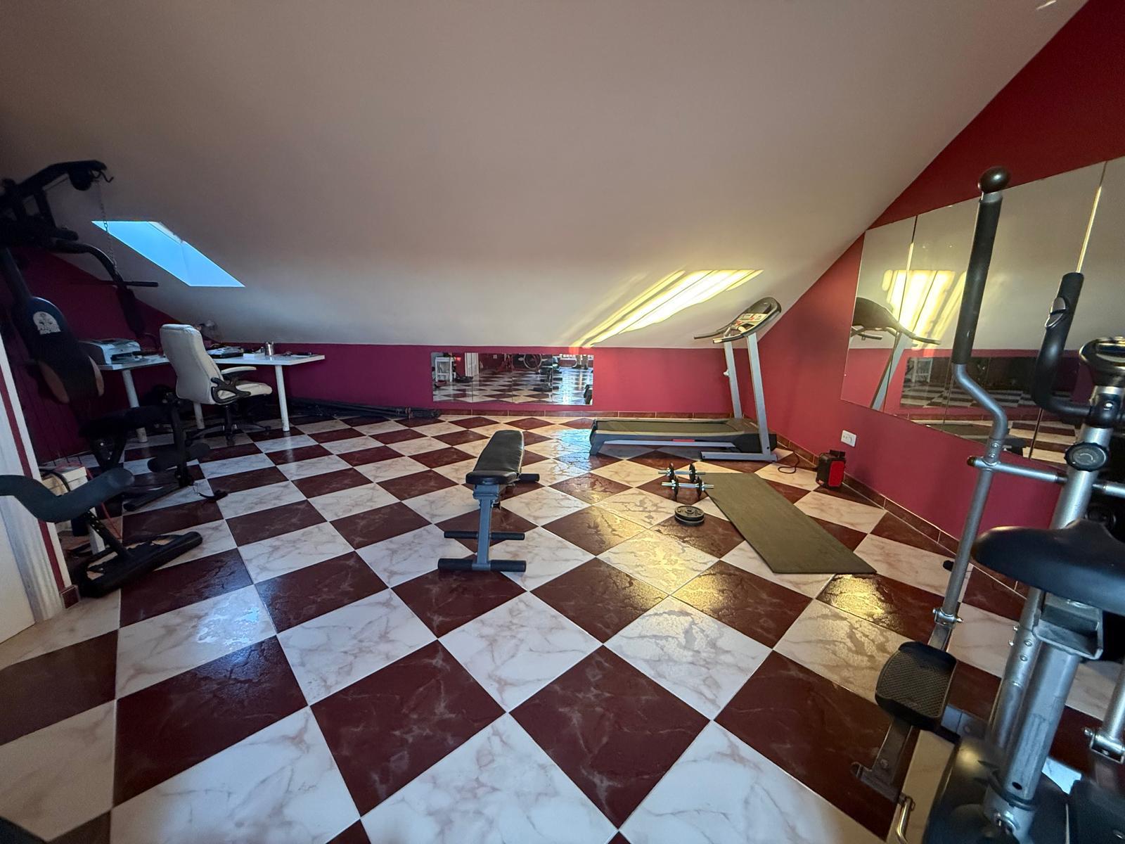 Imagen 22 Casa Adosada en venta en Azuqueca De Henares / A 5 minutos del centro de Azuqueca