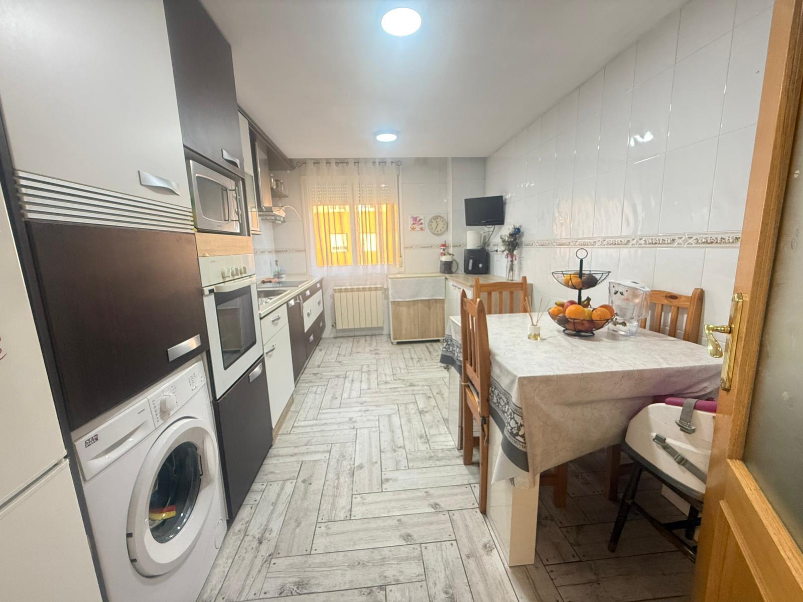 Imagen 5 Piso en venta en Azuqueca De Henares / A 5 minutos del ayuntamiento