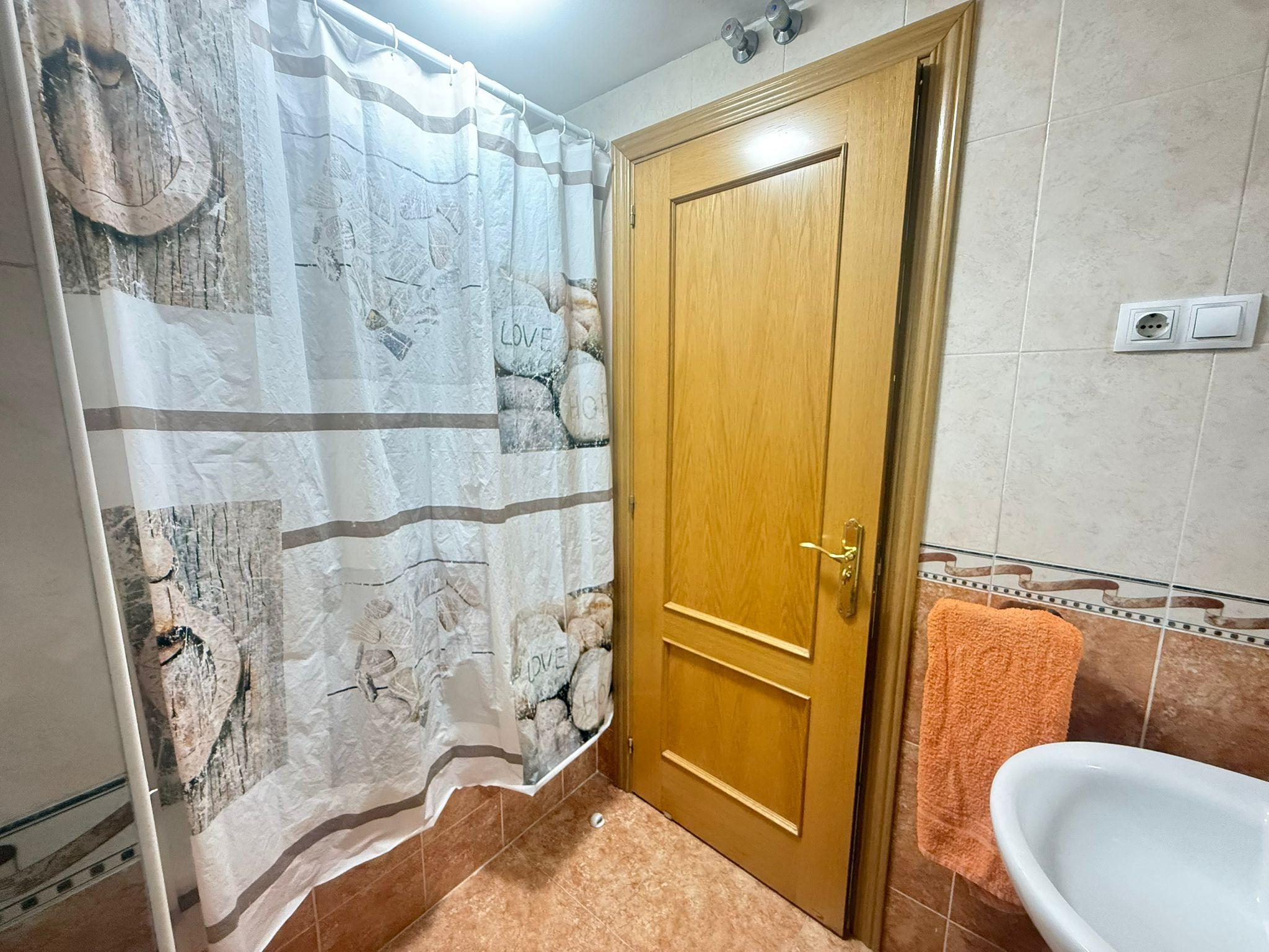 Imagen 18 Piso en venta en Azuqueca De Henares / A 5 minutos del ayuntamiento