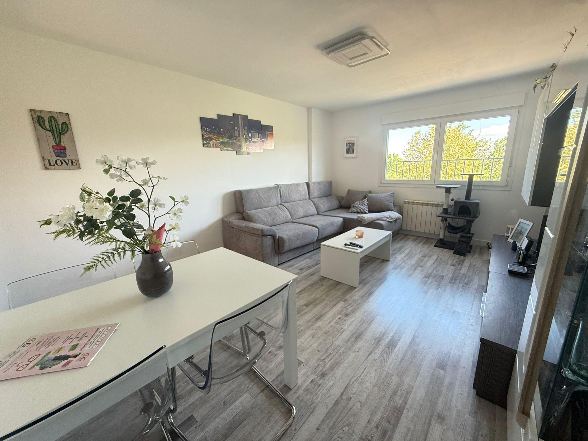 Imagen 1 Piso en venta en Azuqueca De Henares / A 3 minutos de la salida de la A2