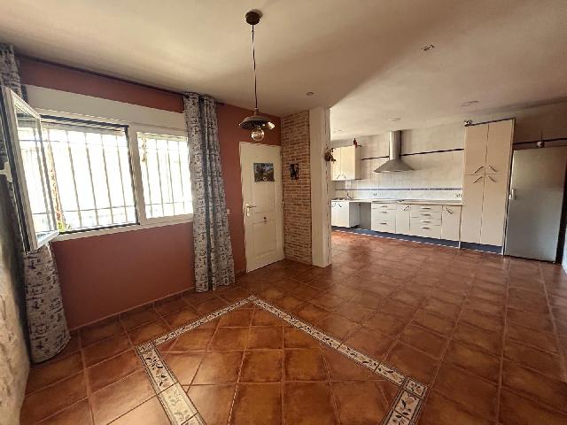 Imagen 6 Inmueble 303292 - Casa Adosada en venta en Villanueva De La Torre / A 2 minutos del Pabellon Municipal