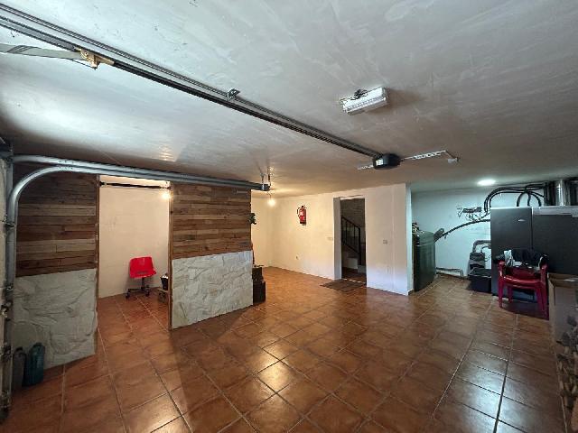 Imagen 23 Inmueble 303292 - Casa Adosada en venta en Villanueva De La Torre / A 2 minutos del Pabellon Municipal