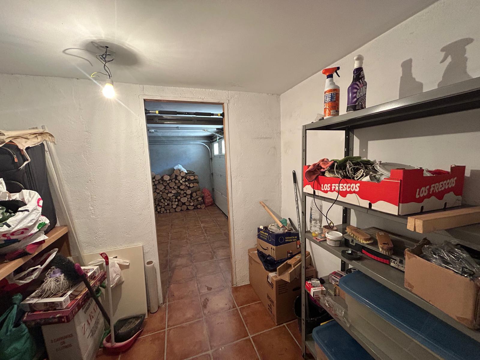 Imagen 25 Casa Adosada en venta en Villanueva De La Torre / A 2 minutos del Pabellon Municipal