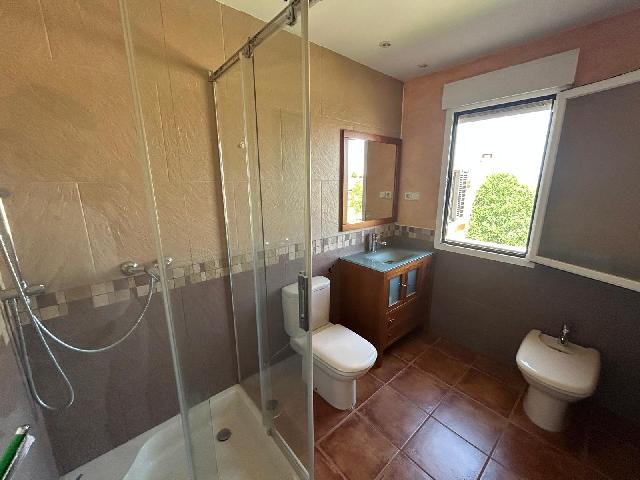 Imagen 18 Inmueble 303292 - Casa Adosada en venta en Villanueva De La Torre / A 2 minutos del Pabellon Municipal